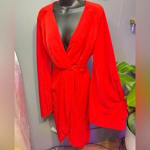 BRAND NEW beautiful RED dress 💃🏼women’s size large